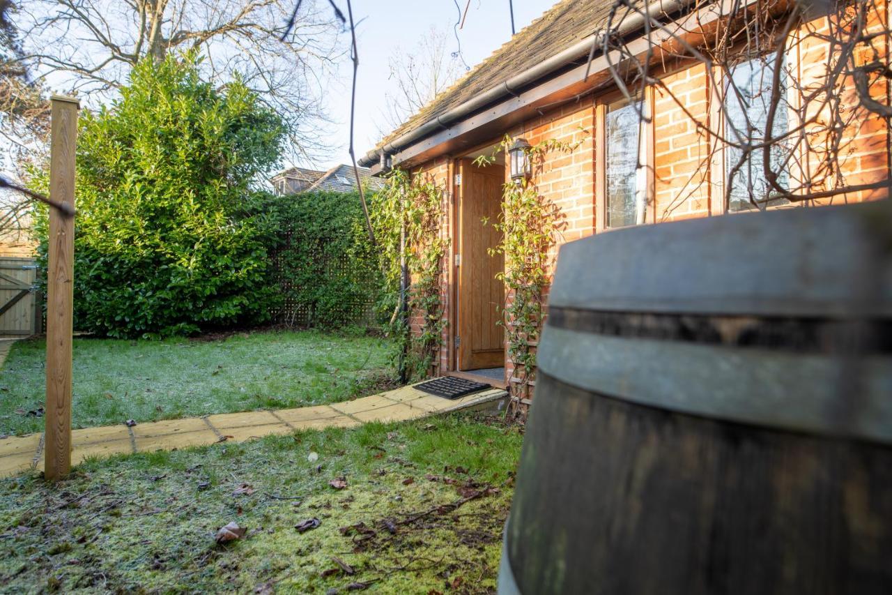 Terlingham Lane Cottage Hawkinge Exterior foto